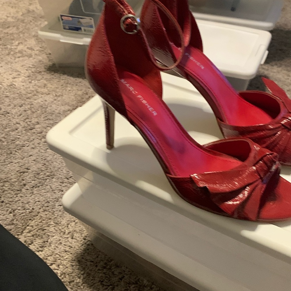 Red patent leather Sandals